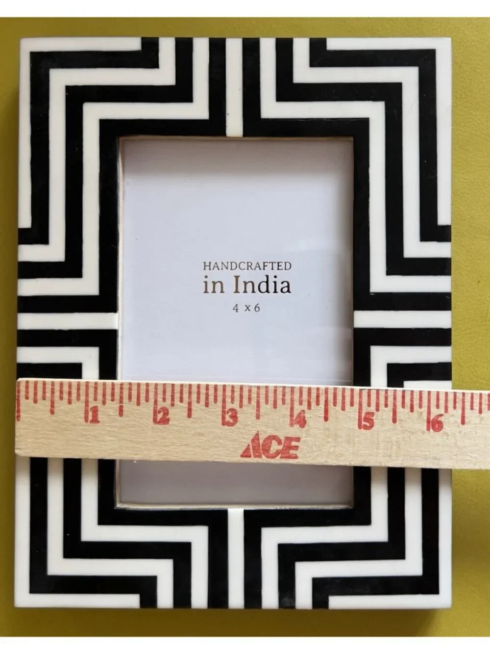 Geometric Stripe Picture Frame 4